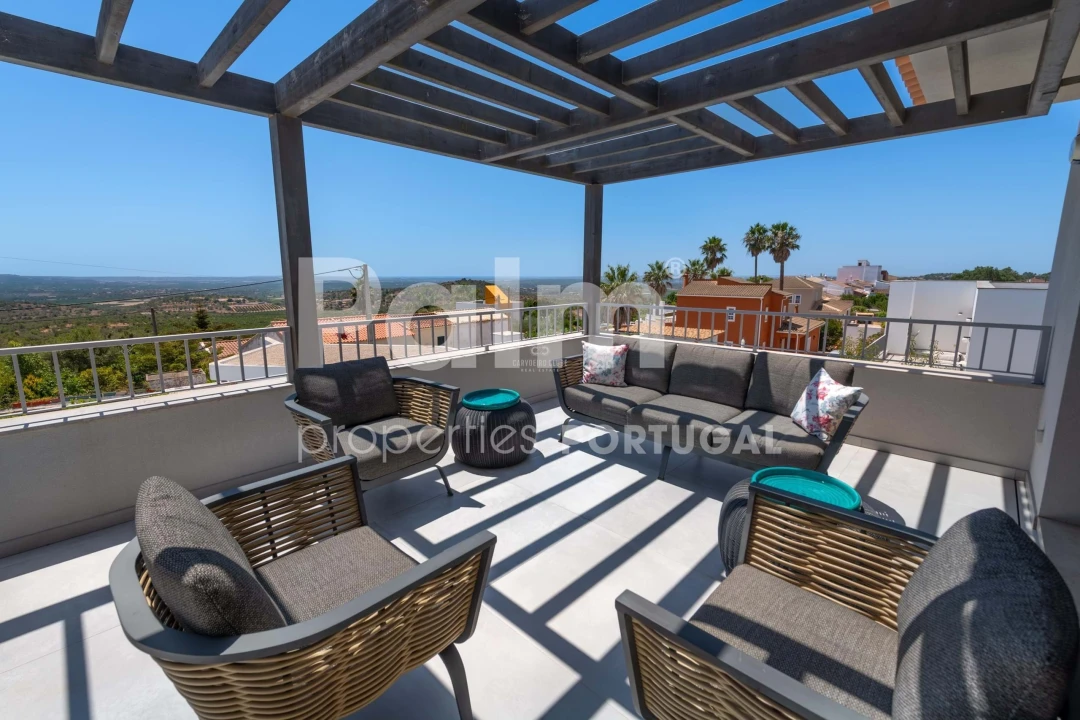 Moradia T3 para Venda em Armação de Pera Foto 46