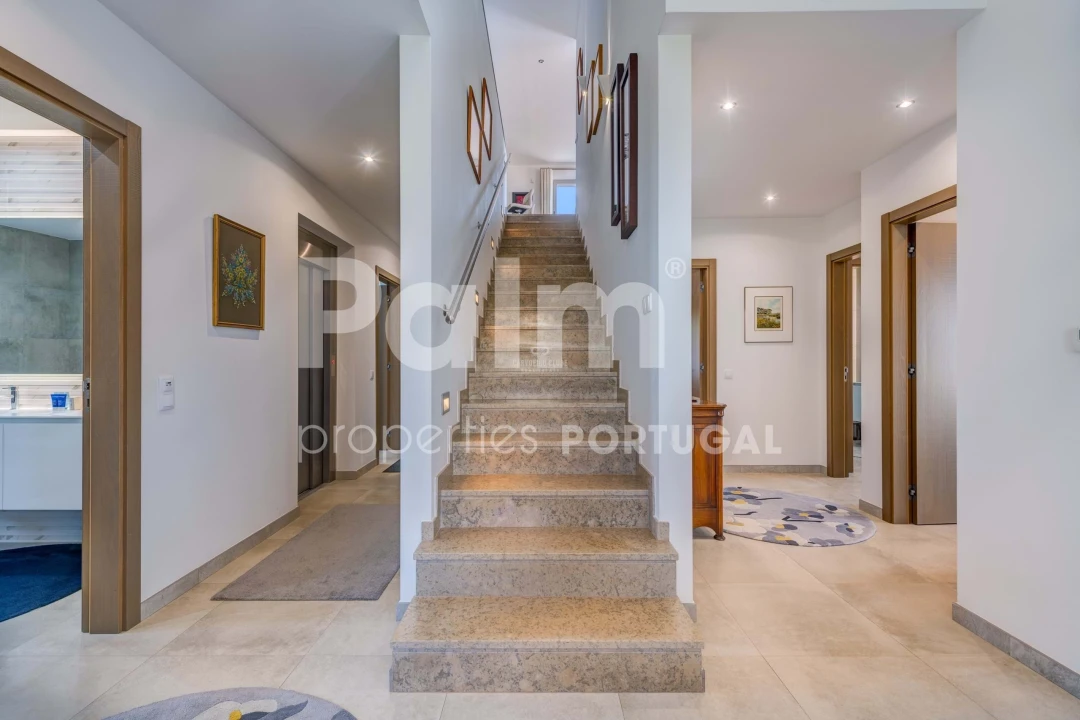 Moradia T3 para Venda em Armação de Pera Foto 6