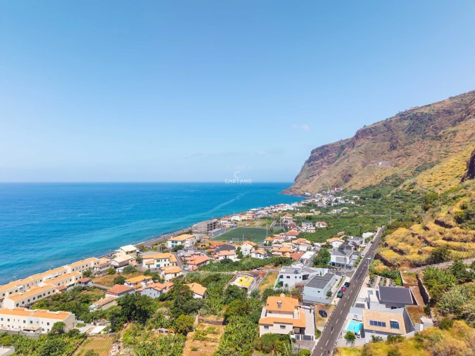 Moradia T4 para Venda em Paul do Mar Foto 47