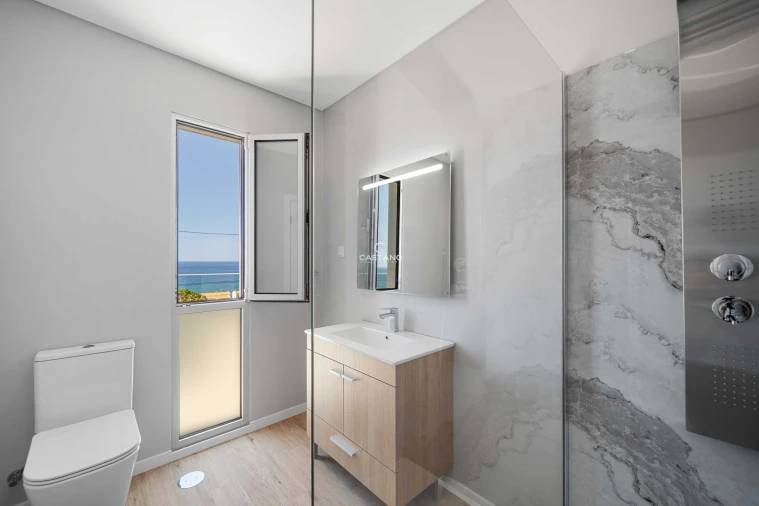 Moradia T4 para Venda em Paul do Mar Foto 30