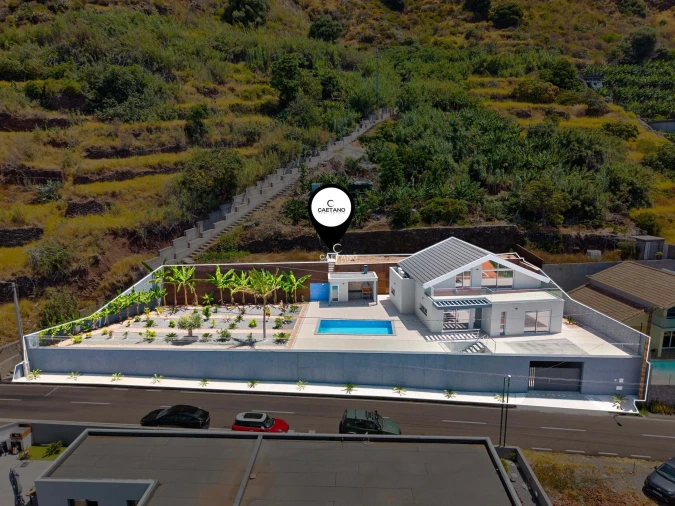 Moradia T4 para Venda em Paul do Mar Foto 51