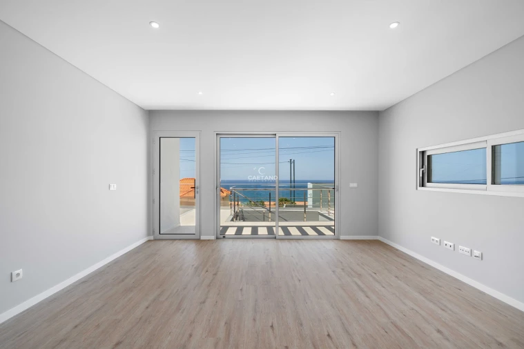 Moradia T4 para Venda em Paul do Mar Foto 18