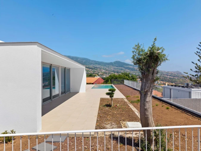 Moradia T3 para Venda em Estreito da Calheta Foto 64