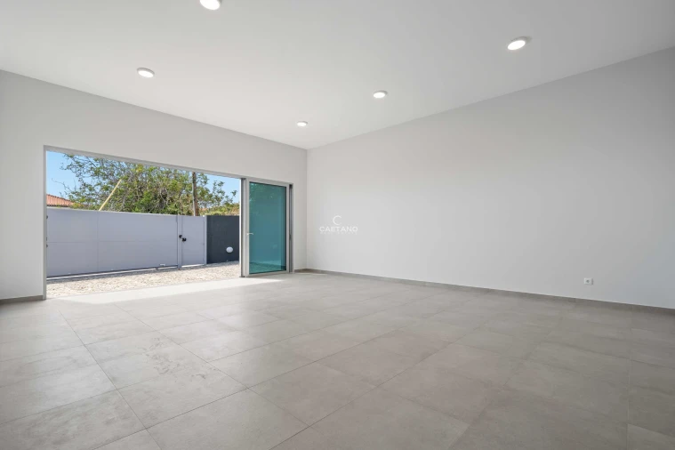 Moradia T3 para Venda em Estreito da Calheta Foto 44