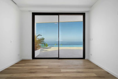 Moradia T3 para Venda em Arco da Calheta
