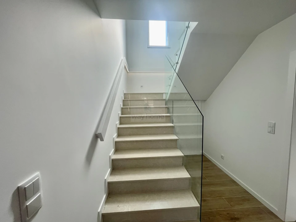 Moradia T6 para Venda em Ventosa Foto 19