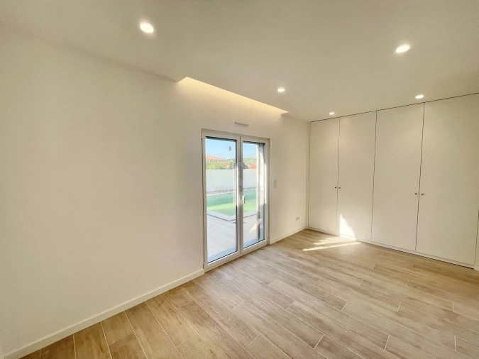 Apartamento T6 para Venda em Ventosa Foto 15