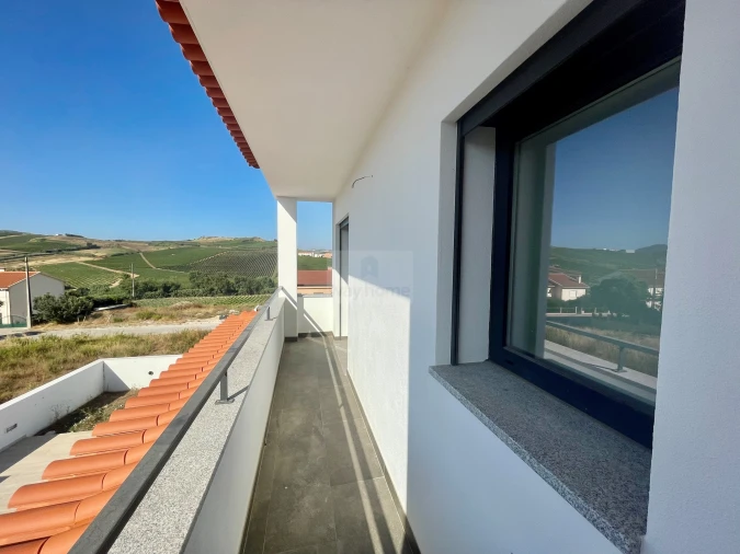 Apartamento T6 para Venda em Ventosa Foto 33