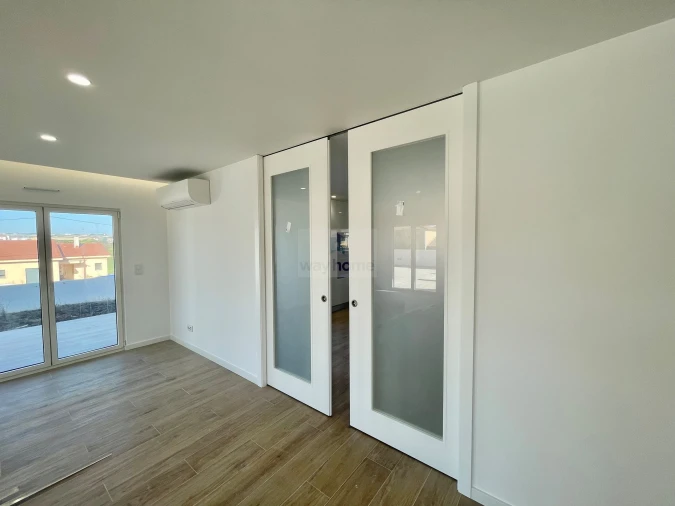 Apartamento T6 para Venda em Ventosa Foto 11