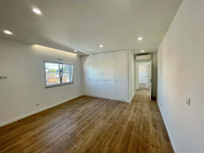 Apartamento T6 para Venda em Ventosa Foto 35