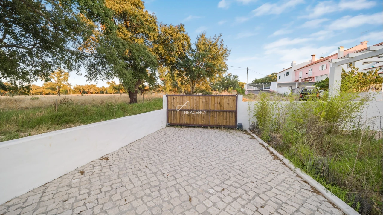 Moradia T3 para Venda em Santa Maria do Castelo e Santiago e Santa Susana Foto 4