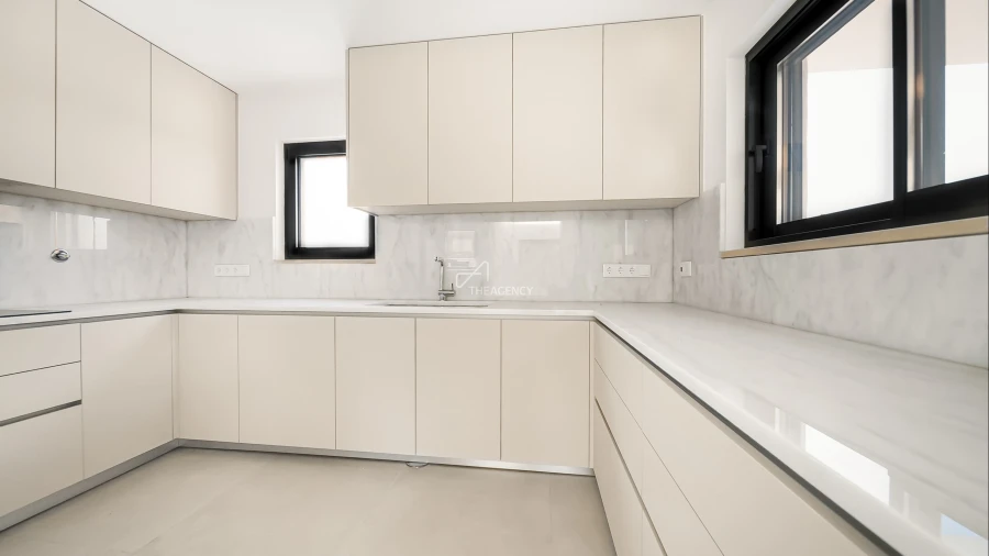 Moradia T3 para Venda em Santa Maria do Castelo e Santiago e Santa Susana Foto 9