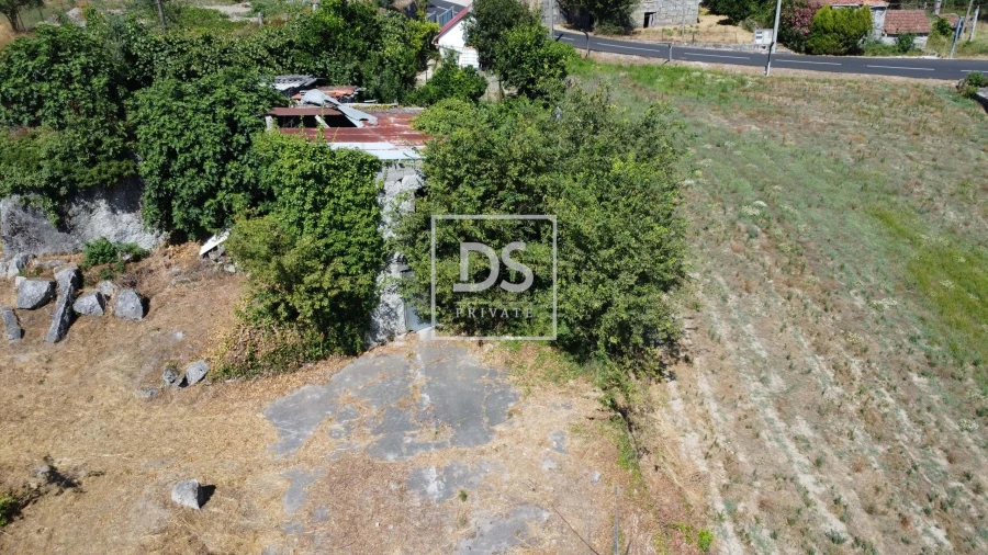 Moradia T1 para Venda em Vila Caiz Foto 6