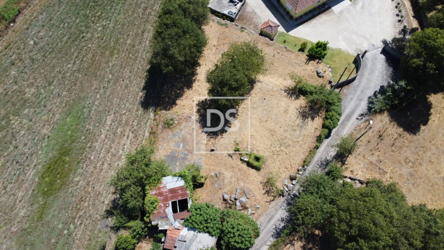 Moradia T1 para Venda em Vila Caiz Foto 8