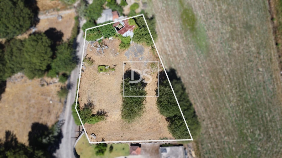 Moradia T1 para Venda em Vila Caiz Foto 10