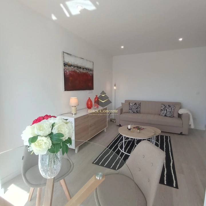 Apartamento T3 para Venda em Benfica Foto 4