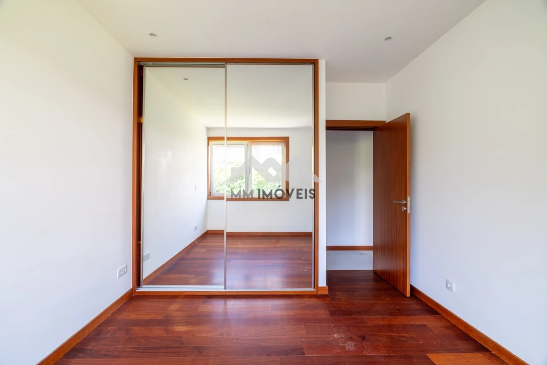 Apartamento T2 para Arrendamento em Cedofeita, Santo Ildefonso, Sé, Miragaia, São Nicolau e Vitória Foto 5