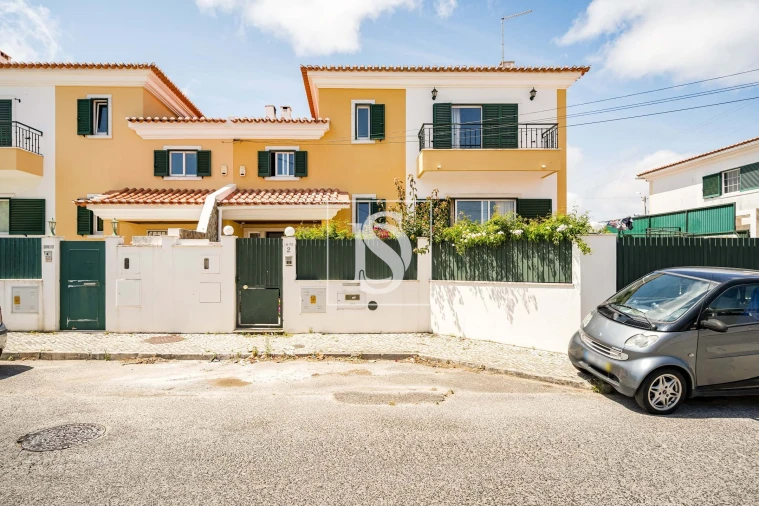 Moradia T4 para Venda em Agualva e Mira-Sintra