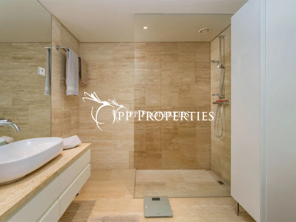 Apartamento T2 para Venda em Quarteira Foto 9