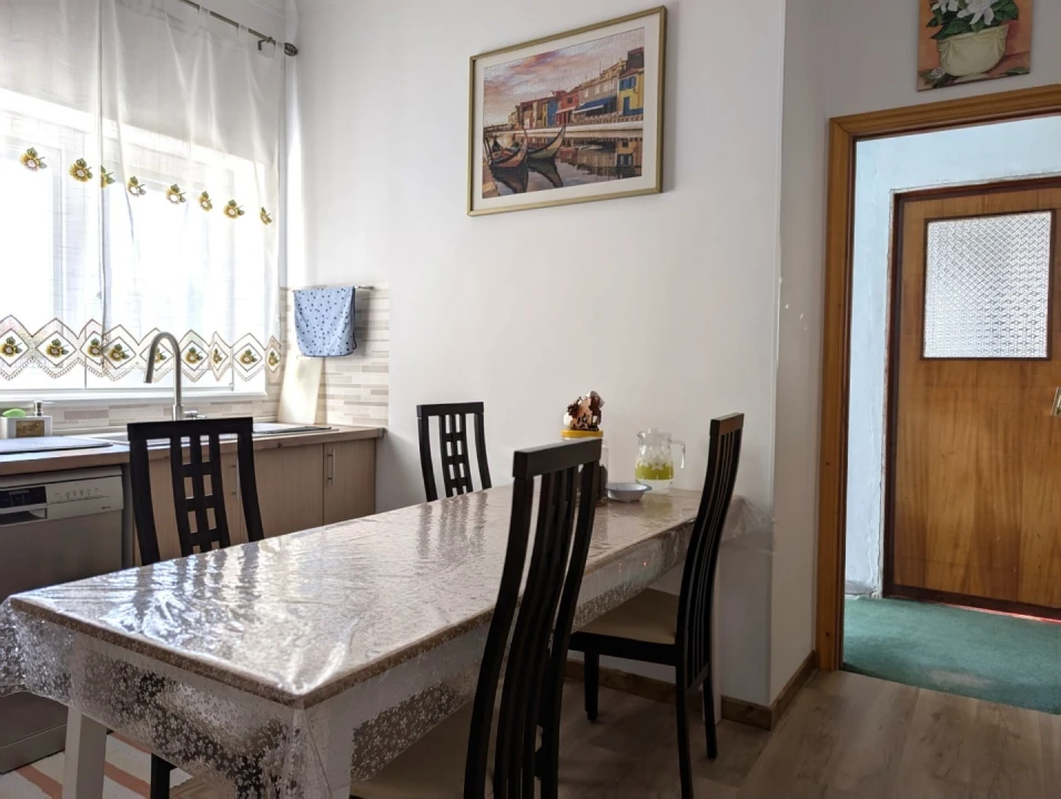 Moradia T3 para Venda em São Bernardo Foto 3