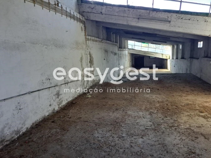 Armazém para Venda em Torre de Moncorvo Foto 10