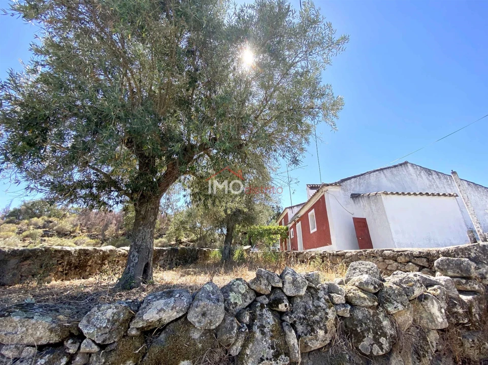 Moradia T3 para Venda em Beirã Foto 3