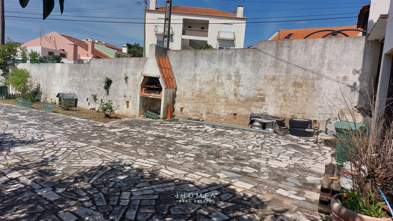 Moradia T3 para Venda em Santa Maria, São Pedro e Matacães Foto 7