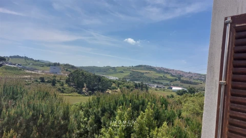 Moradia T3 para Venda em Santa Maria, São Pedro e Matacães