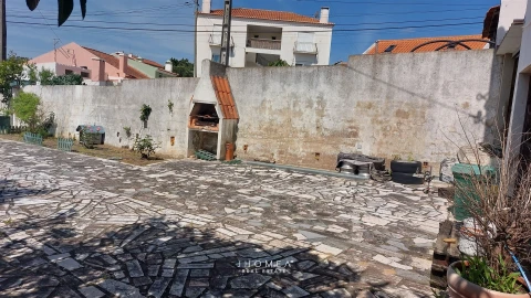 Moradia T3 para Venda em Santa Maria, São Pedro e Matacães