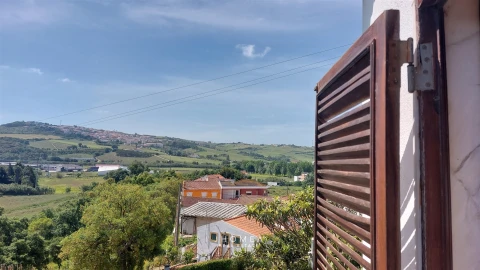 Moradia T3 para Venda em Santa Maria, São Pedro e Matacães