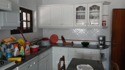 Moradia T3 para Venda em Santa Maria, São Pedro e Matacães
