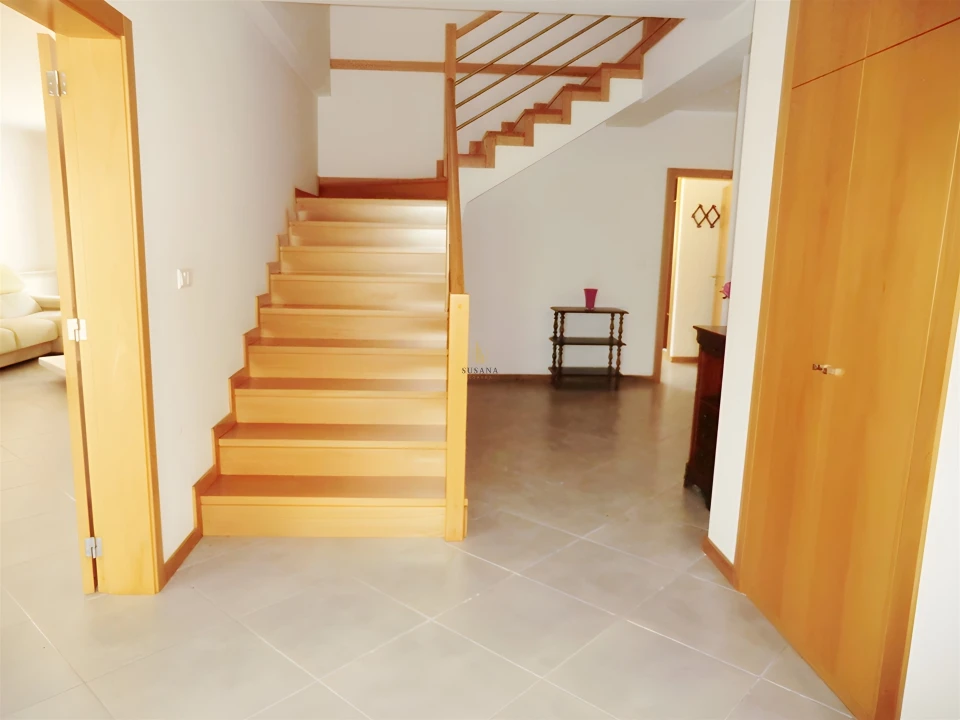 Moradia T6 para Venda em Rio de Loba Foto 11