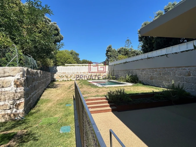 Moradia T3 para Venda em Aldoar, Foz do Douro e Nevogilde Foto 3
