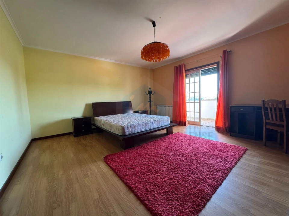 Moradia T5 para Venda em Carvalhais Foto 16