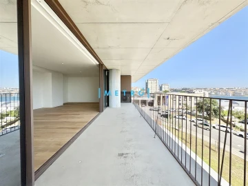 Apartamento T3 para Venda em Aldoar, Foz do Douro e Nevogilde
