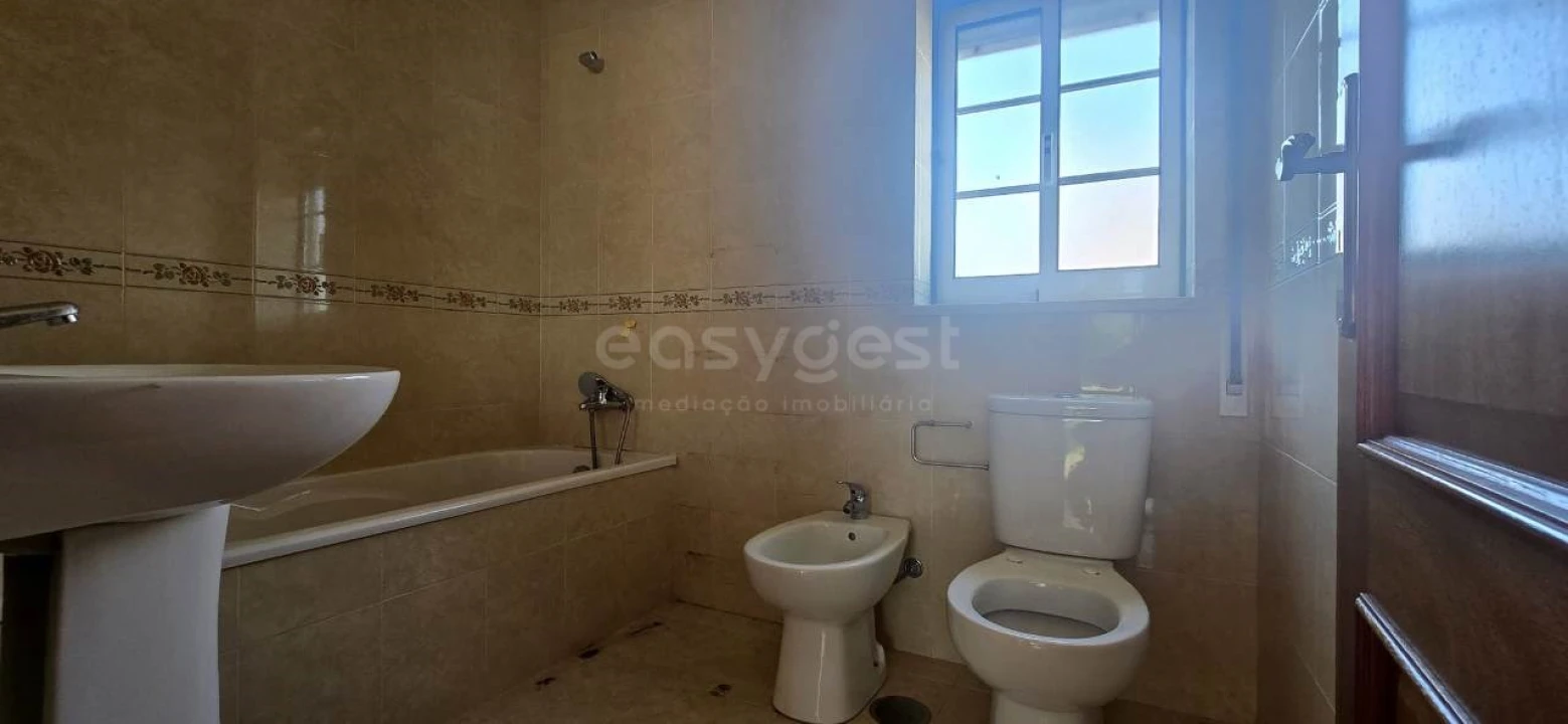 Moradia T4 para Venda em Pataias e Martingança Foto 11