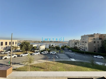 Apartamento T2 para Venda em Aldoar, Foz do Douro e Nevogilde