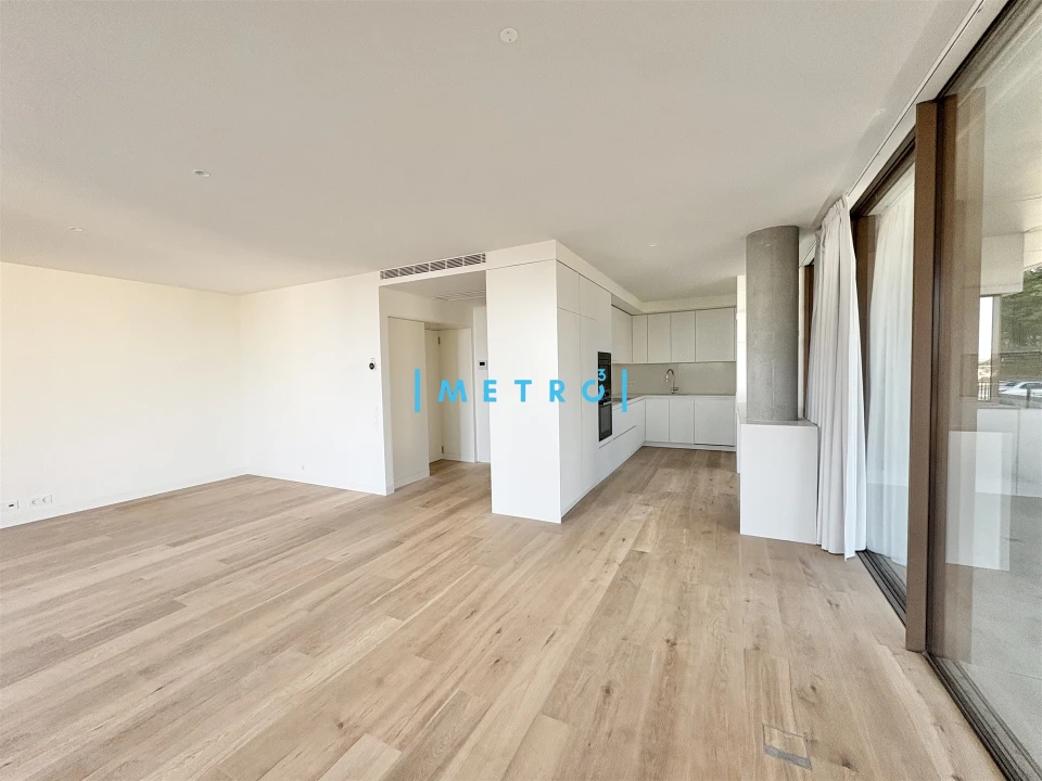 Apartamento T2 para Venda em Aldoar, Foz do Douro e Nevogilde Foto 4
