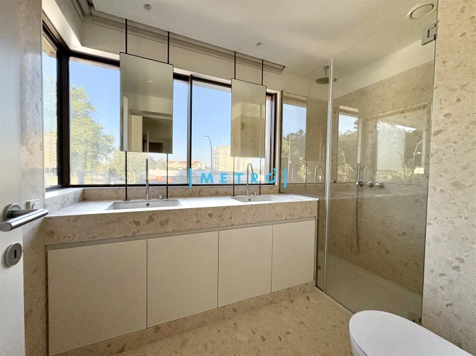 Apartamento T2 para Venda em Aldoar, Foz do Douro e Nevogilde Foto 10