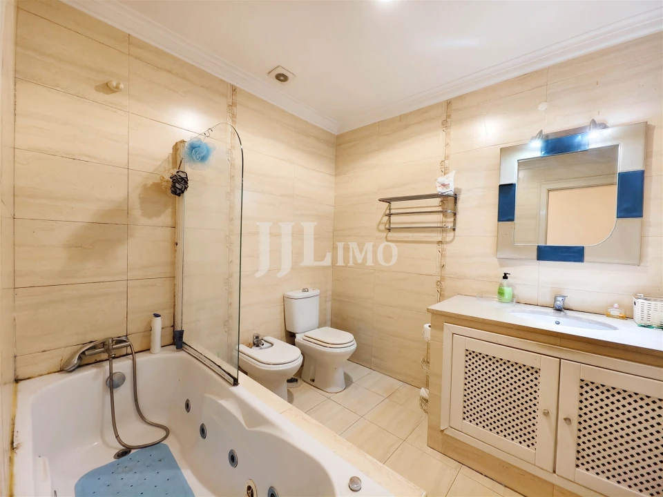 Apartamento T5 para Venda em Arroios Foto 13