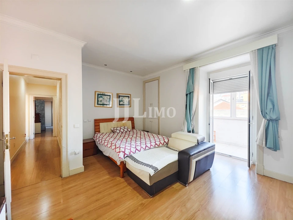 Apartamento T5 para Venda em Arroios Foto 18