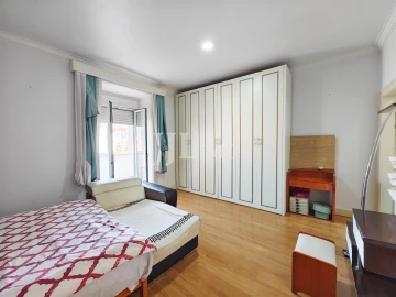 Apartamento T5 para Venda em Arroios