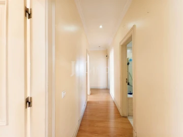 Apartamento T5 para Venda em Arroios