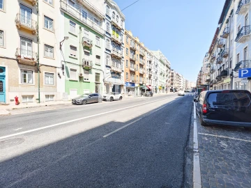 Apartamento T5 para Venda em Arroios