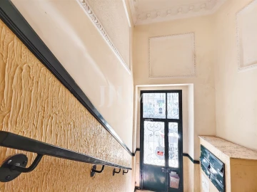 Apartamento T5 para Venda em Arroios