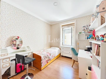 Apartamento T5 para Venda em Arroios