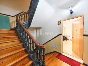 Apartamento T5 para Venda em Arroios