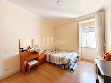 Apartamento T5 para Venda em Arroios