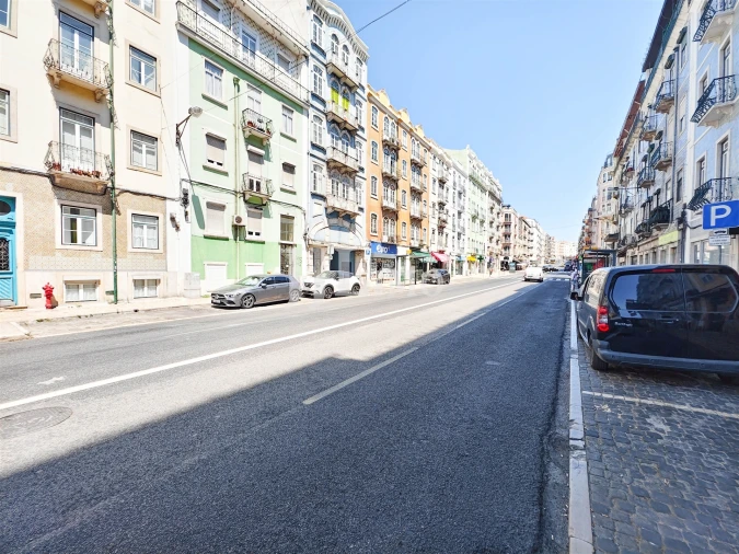 Apartamento T5 para Venda em Arroios Foto 30