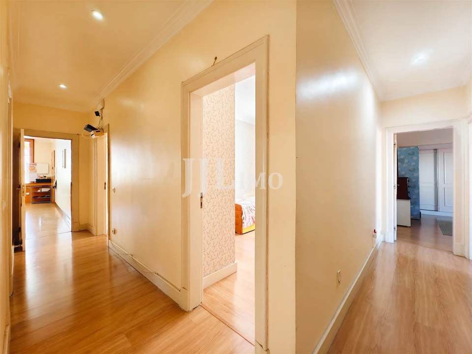 Apartamento T5 para Venda em Arroios Foto 16